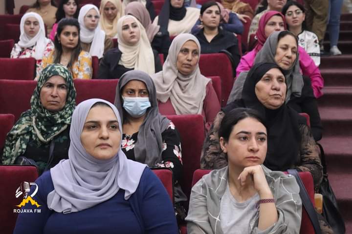 The Congress of Democratic Islam organized a symposium in Qamishlo on religion and the perspective of Abdullah Ocalan. One of our members spoke on the subject of women in Islam. #AbdullahOcalan #Freedom4Ocalan #DemocraticIslam