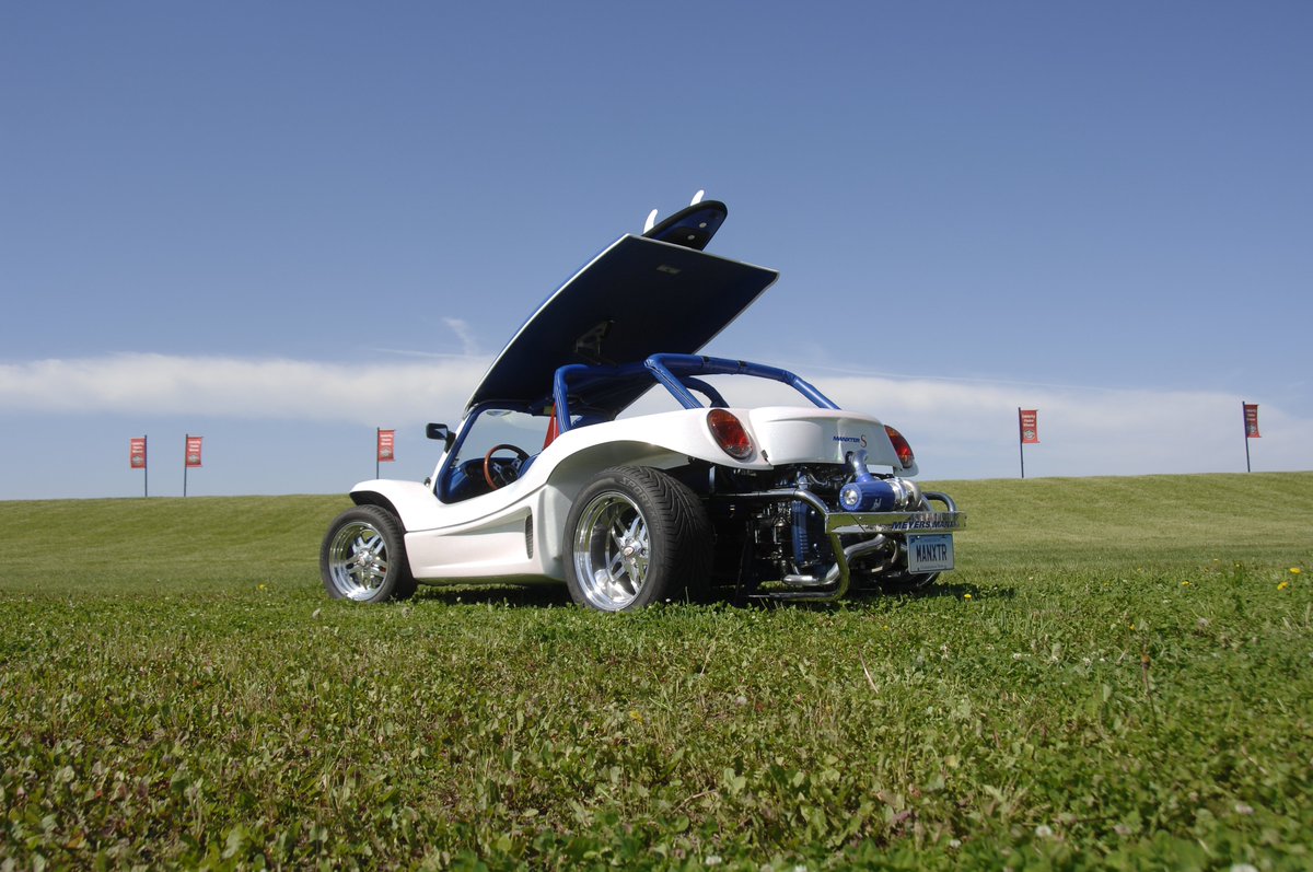 acvwpassion's tweet photo. Just check out this splendid ride for #ManxMonday #ACVWPassion #ACVW https://t.co/TI8SzjHyyN