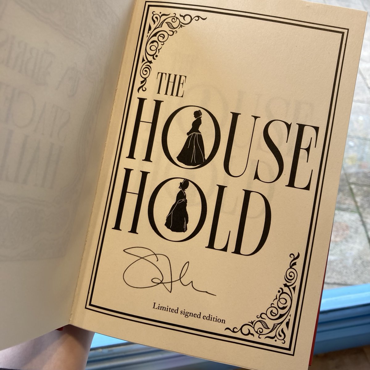 Stacey Halls is back with The Household! 🗝️ Love meticulously researched historical fiction? 📚We suggest that you read this! 🕯️Captivating and beautifully written, it features real figures from history. Buy from us to get your hands on a signed independent exclusive copy! ✨