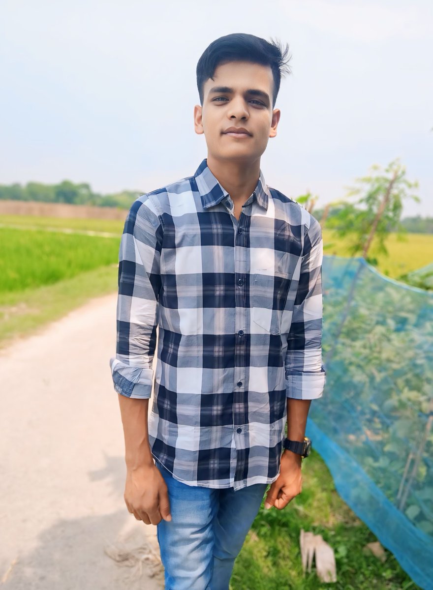 kabirH99's tweet photo. There are moments in life when there is nothing to do but be silent https://t.co/5E17RoN3R3