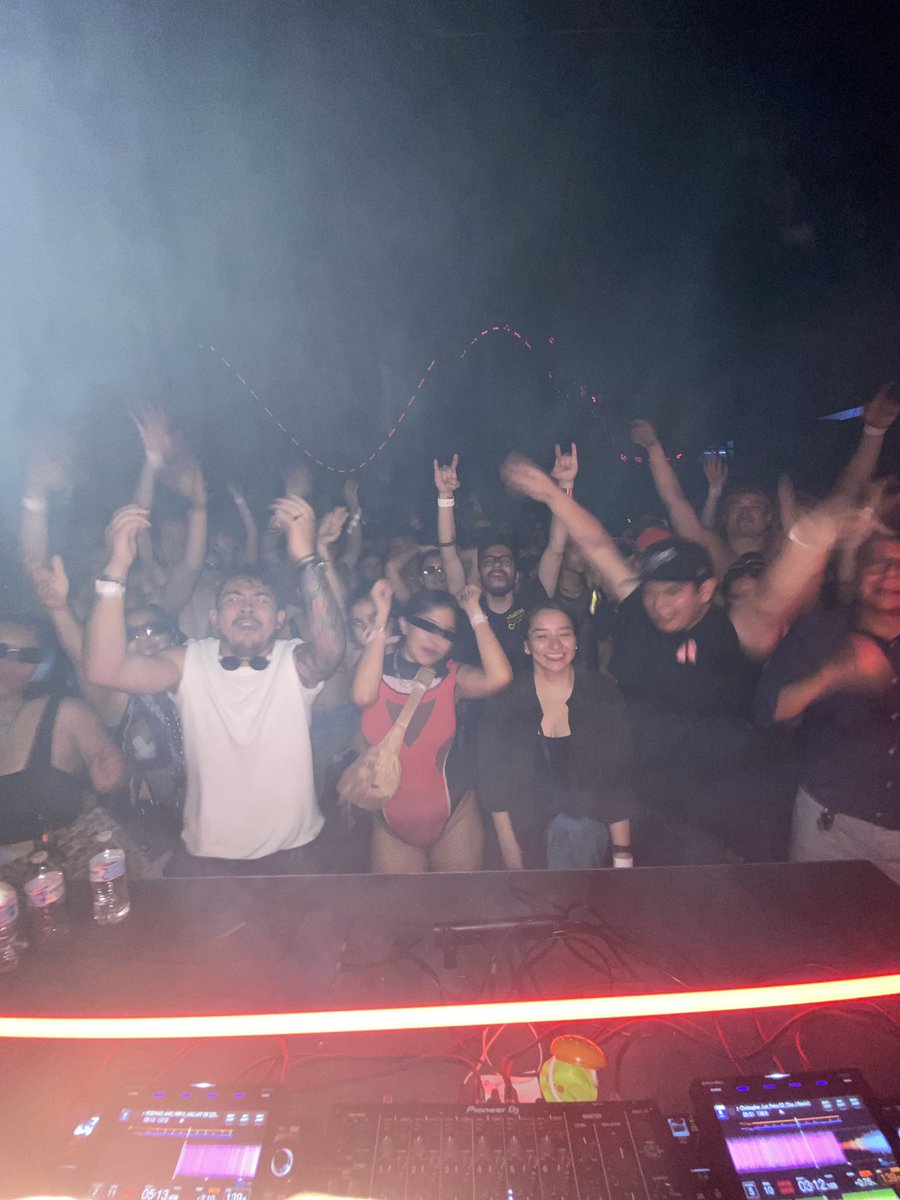 alan_oldham's tweet photo. Once again back to #CDMX for #PervertMX’s 7th anniversary and the Mexico City audience never disappoints! Gracias Robin & crew for their kind hospitality whenever I visit! 🖤🇲🇽
Track:
Christopher Just - “Petra 02” (@DaxJ remix)
#djt1000 #techno #detroittechno #ontour 🌮🤤 https://t.co/0KREPB95dv