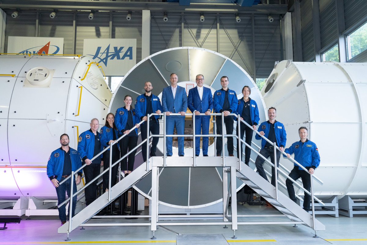 Thomas Pesquet tweet media