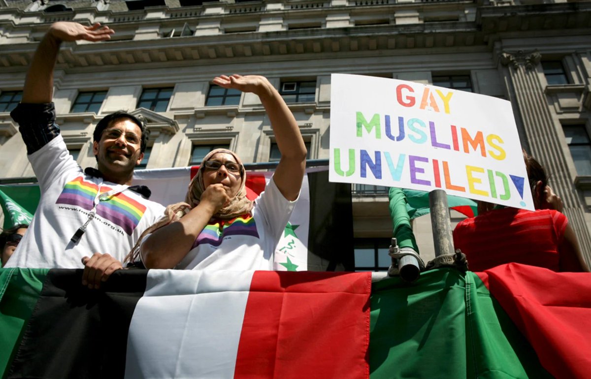dieb4youdie's tweet photo. @nvohamza @MrOverprayed Finally a Muslim admitting that the Quran acknowledges that #LoveisLove! You see what happens when we resort to cherrypicking, Hamza? https://t.co/6Bf4fZ4rUE