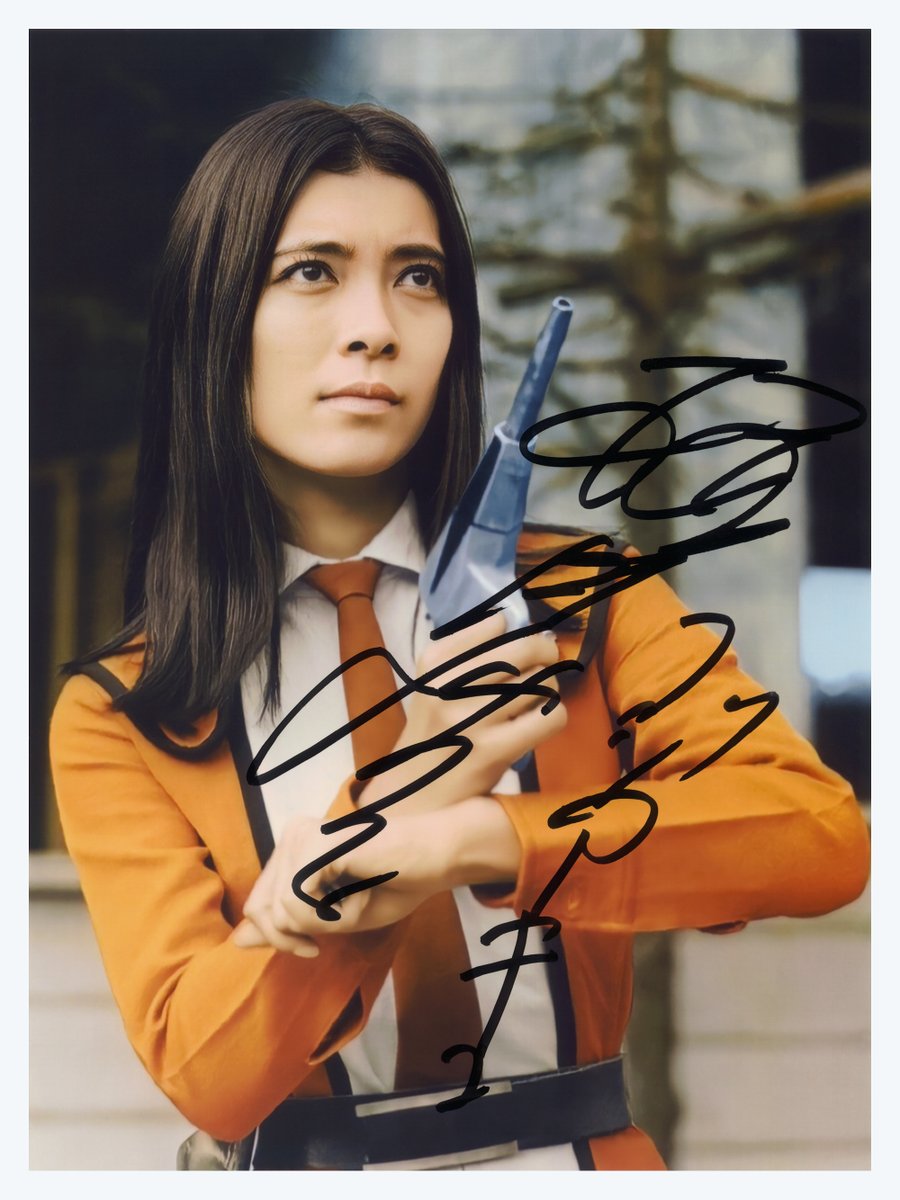 クールビューティー、桜井浩子さん演じるフジアキコ隊員。 ウルトラの