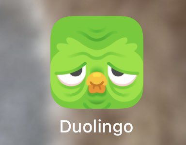 danielmstyke's tweet photo. Why does the Duolingo bird look depressed ? https://t.co/somSuWD8vj