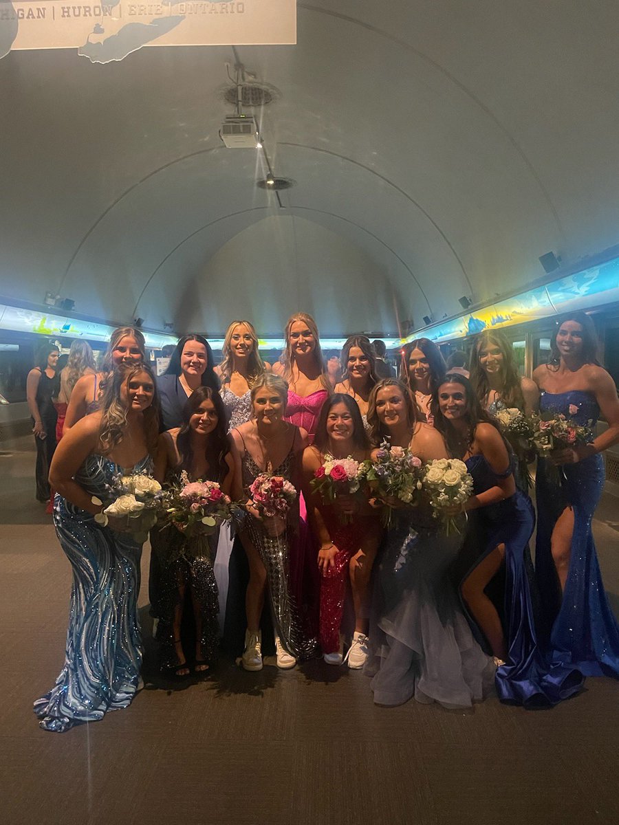 The softball team cleans up well! Looking beautiful and enjoying their night at prom. Thank you to everyone who put together this night for our students! 💙💛