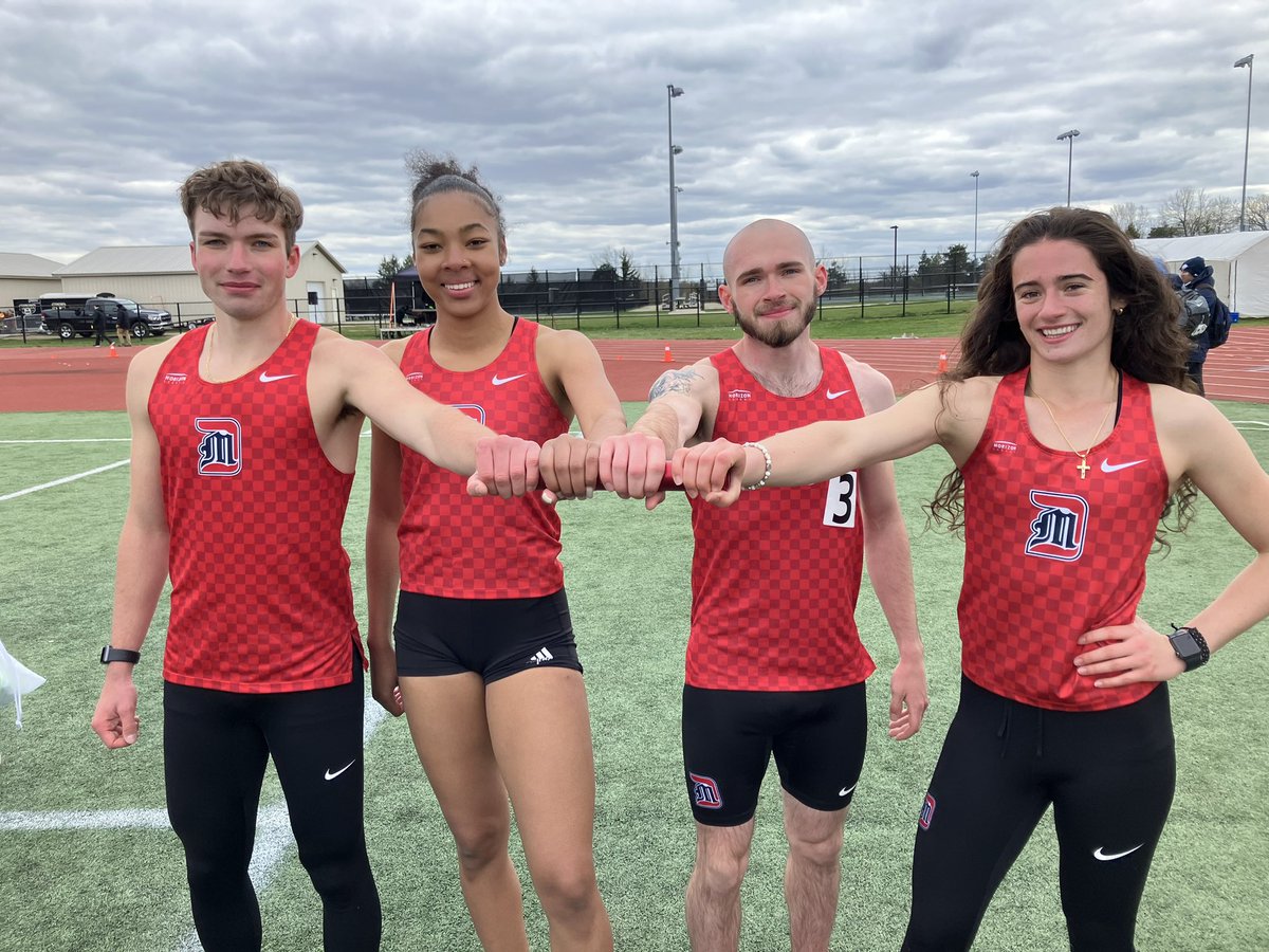 DetroitTitanTnF's tweet photo. Took the gold medal in the Mixed Gender 4x400M at the #LeighTFInv on Saturday. Looking forward to defending the #HLTF crown. #GOTitans! https://t.co/rpzuAN7Xf1