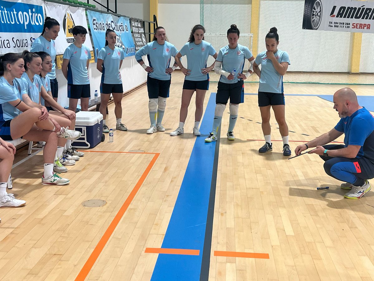 🚨 Mᴀɴ̃ᴀɴᴀ ᴛᴇɴᴇᴍᴏs ᴘᴀʀᴛɪᴅᴀᴢᴏ

⚽️ La selección femenina Sub-19 se mide a Portugal en el primer amistoso

📍 Serpa (Portugal)
⏰ 18:00 (Hora peninsular española)
📺 RFEF.es
PREVIA: bit.ly/49PzGQb

#FutsalEspaña