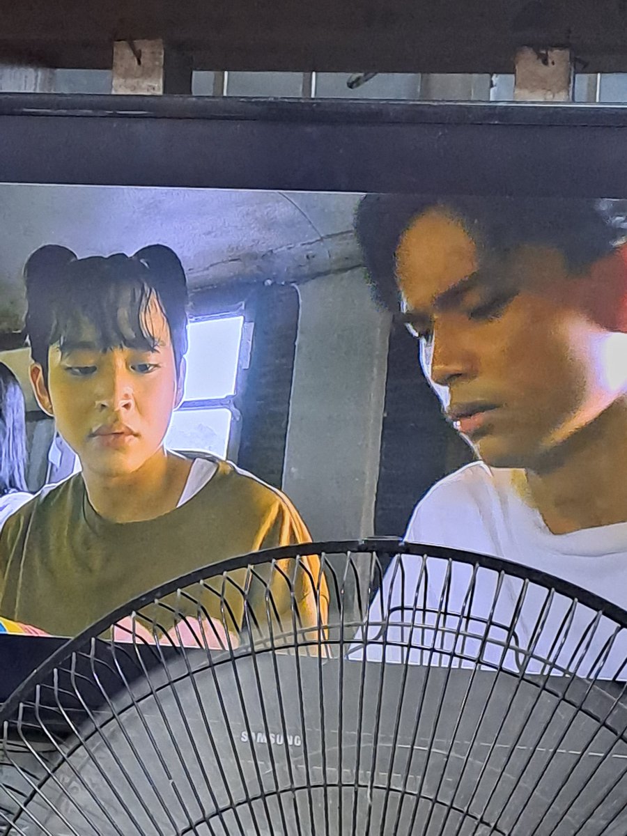 xandz34's tweet image. Wow intense ohhhhh .... 😱😍 

#InstantDaddy 
#netflix #netflixfilms #vivafilms 

Jao Mapa and Rabin Angeles With #KurtDelosReyes 

@KitkurtOfficial