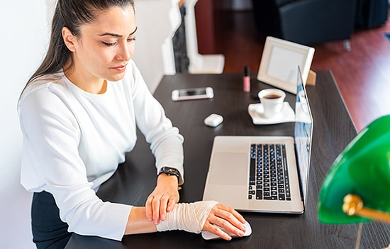 Did you know that mental health challenges can be a contributing factor to prolonged recovery times and absences after a workplace injury? Learn more by visiting CSS at #RISKWORLD. Find us at booth 1619. bit.ly/3U8hQSz