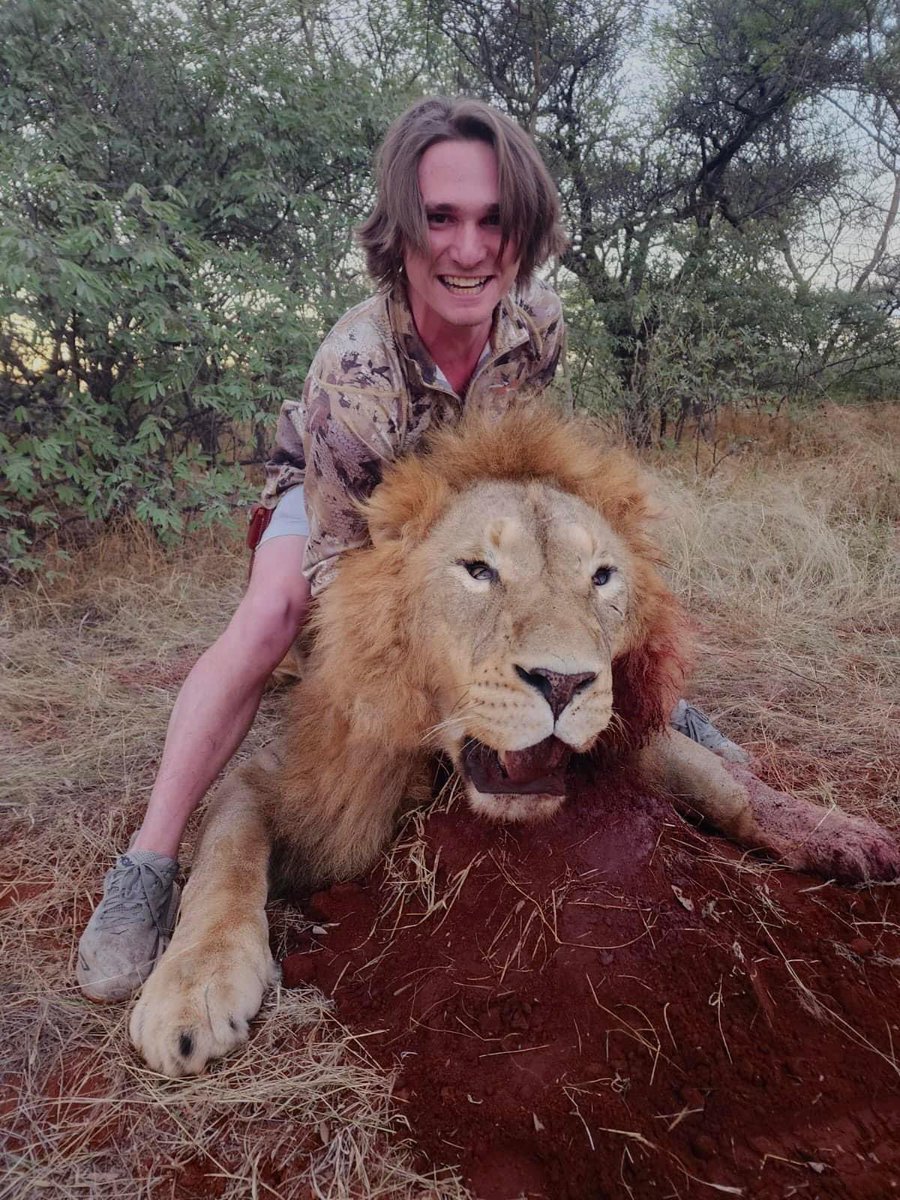 Benjamin Cranford III owner of The Cranford Organization (Georgia) had a 'smackdown' in South Africa & 'trip of a lifetime.' Evil piece of shit. 🤬RT #BanTrophyHunting @SARA2001NOOR @Angelux1111 @Gail7175 @DidiFrench @Lin11W @PeterEgan6 @RobRobbEdwards @LIONLOVERS5