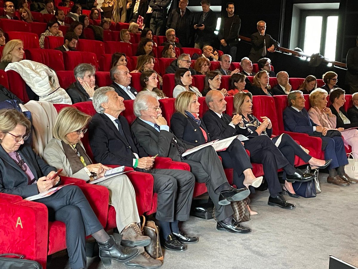 🌸Insieme per la Salute della Donna! 🌸Oggi a Villa Borghese- Casa del Cinema di Roma, il nostro Presidente, Prof. Vito Trojano e il Ministro della Salute, Prof. Orazio Schillaci, hanno dato il via a una giornata ricca di eventi dedicati alla sensibilizzazione e alla prevenzione