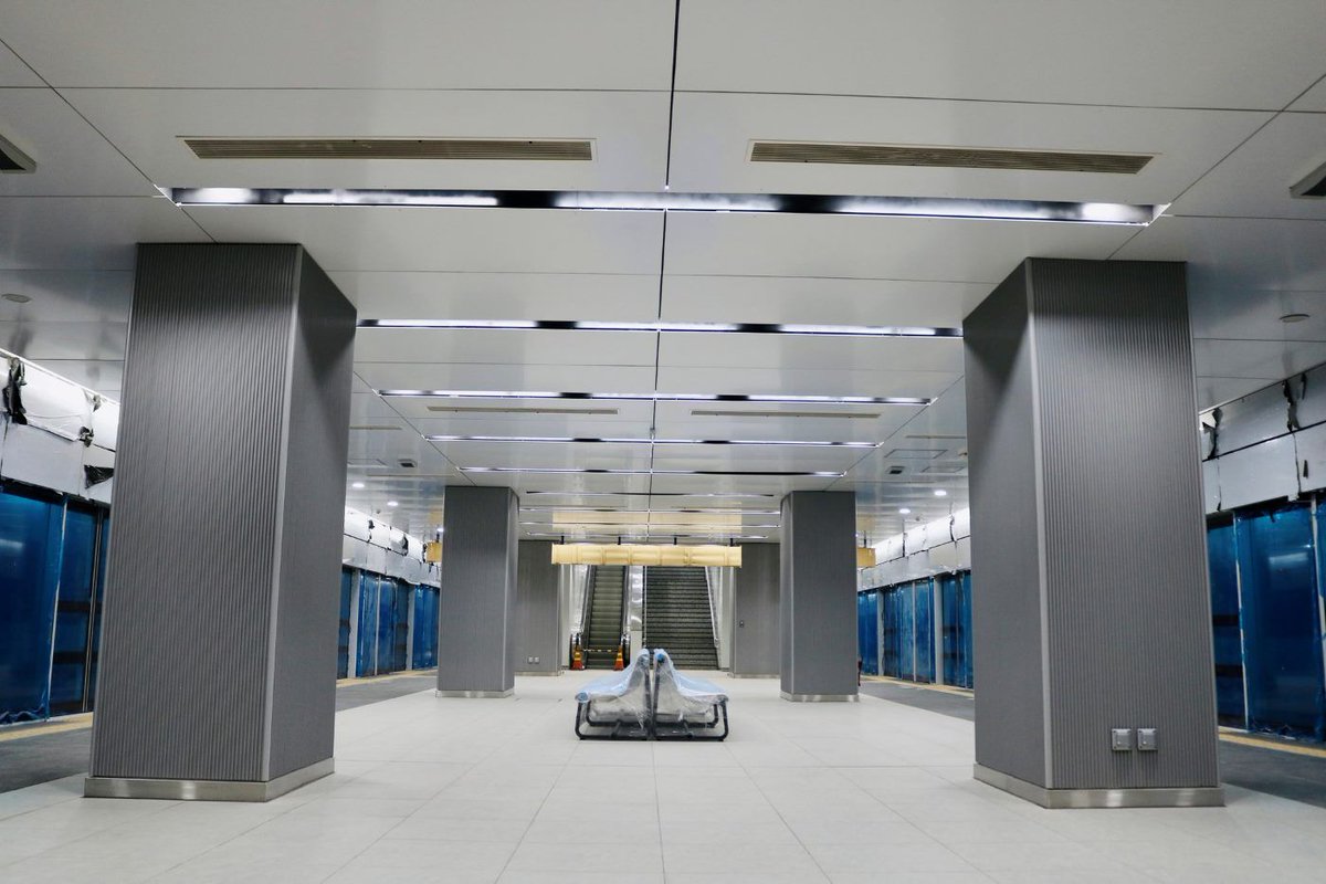 SaigonInfras's tweet photo. The St. of Ba Son, 01 in 03 underground St. within Saigon 1st Metro Line No.01, expected to be run commercially in 2024 Oct, latest confirmation by its employer, namely the MAUR; arranged with 02 basements, LxWxD = 240x34.5x17 (m3), ~ 99.8% accumulation of earned schedule. https://t.co/6Xpkkd2Nph