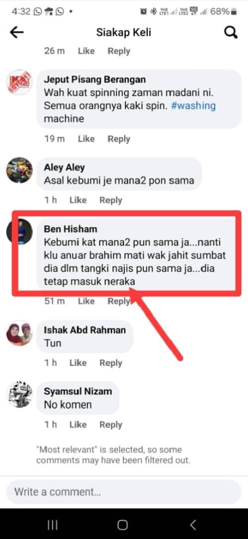 Walaupun benci kepada seseorang seteruk mana sekalipun, kita tak harus dan tak layak sama sekali untuk mengambil kuasa Tuhan yang maha Pengampun. Kita boleh pakai identiti apa sahaja untuk menyembunyikan identiti sebenar kita, tetapi Allah dan para malaikat kenal dan tahu siapa…