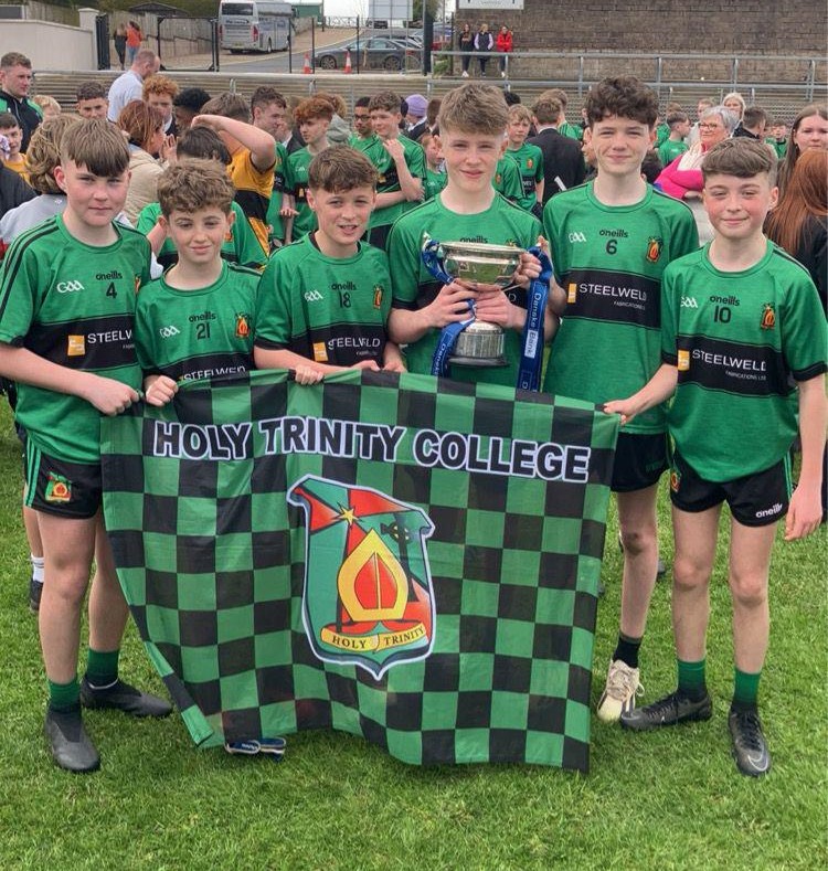 Well done to our club players Eoin McKeown, Conan Coyle, Jack McGuigan, Ciarán McKeown, Tommy O'Hare and Conan Doris who won the @ulsterschools Corn Cholmcille Cup today with Holy Trinity College Cookstown! 🔶🔷🏆