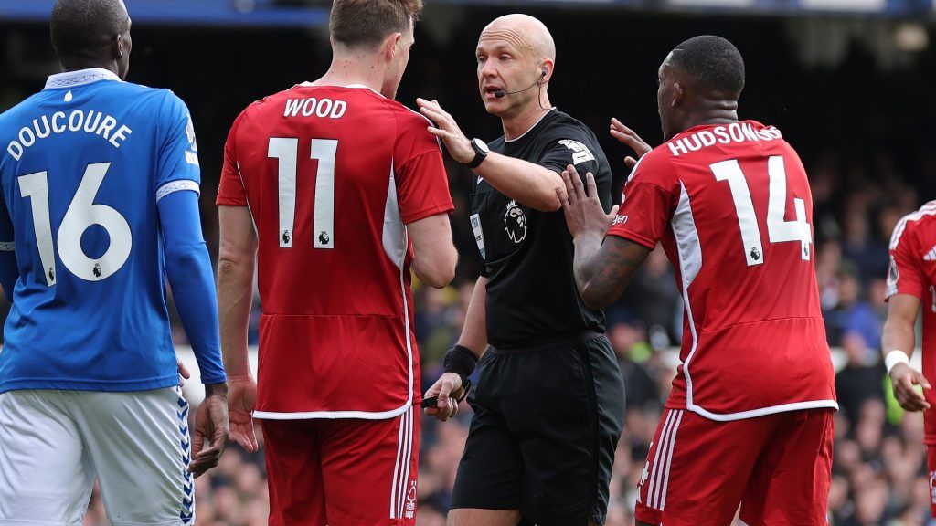 Nottingham Forest slated for very bad post about referees prosoccerwire.usatoday.com/lists/nottingh…