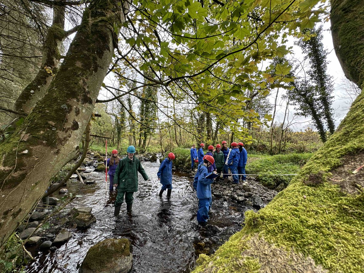Year 11 Geography students have been conducting fieldwork near Magilligan today as part of their GCSE course. They have been investigating changes in a river as you move downstream. Thank you as always to the amazing staff at Magilligan Field Centre for their help. 👏 📋