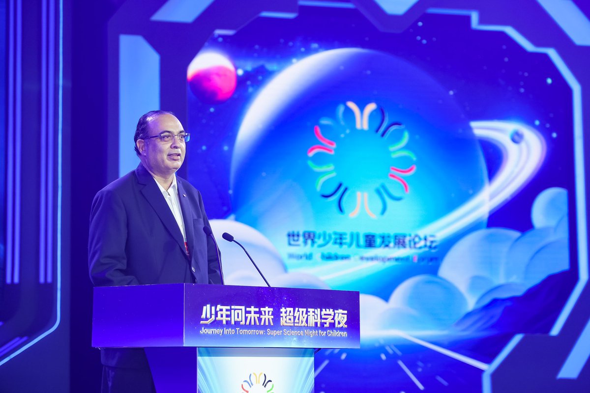 ACYF1949's tweet photo. Thank you for addressing at the World Children Development Forum. As you said, as long as young people keep loving science, we can create love in this world and we can create a world that is based on facts and figures. @profshahbazkhan https://t.co/ITYe5SN8tc