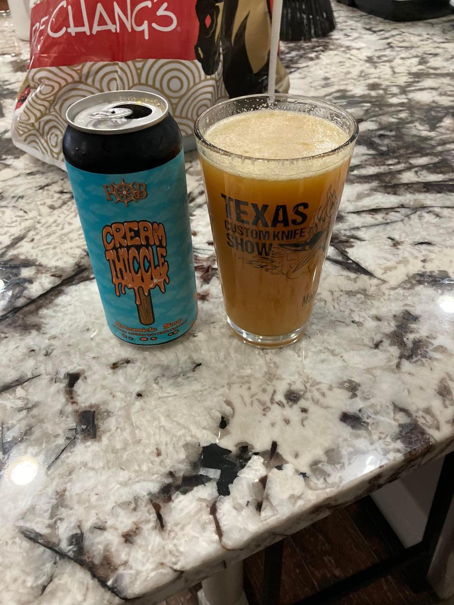 WagonsWast21781's tweet photo. This #beer is nothing shy of a mouth orgasm! We’re hoping @portorleansbeer re-releases it soon! 🍊🍦🍻 #CreamThiccle #PortOrleansBrewing #OrangeCream #Sours #CraftBeer #DrinkLocal https://t.co/Edks9rCOBX