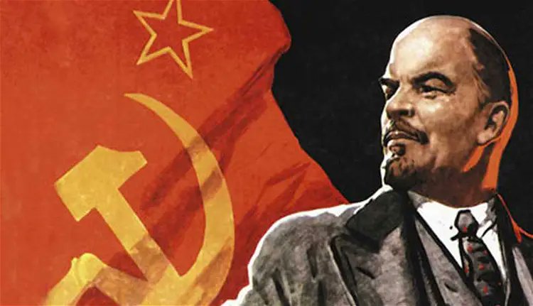 @EVilluendasC Pido permiso a mi #FidelPorSiempre para parafrasearlo este #LunesConMarx 🎯Después de Lenin, todos los proletarios del mundo fueron un poco más libres.💯 ¡Lenin Vive! #DeZurdaTeam🤝🐲