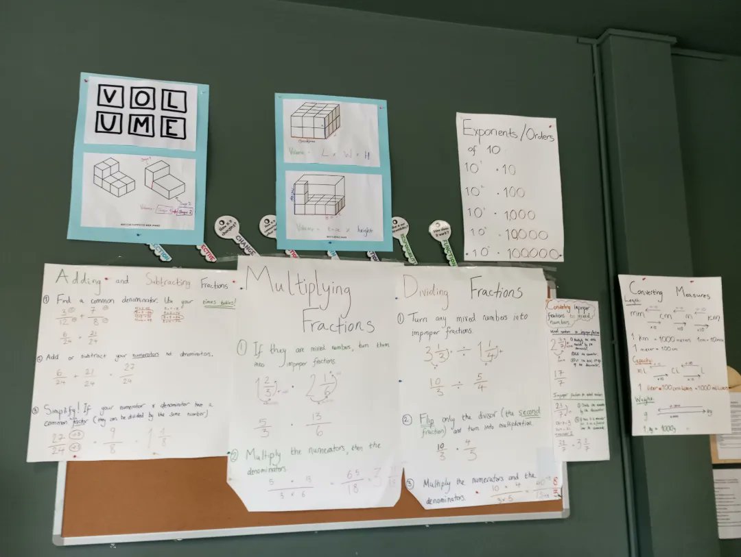 Tercera jornada de la movilidad Erasmus +, que coordina El CSIC en la Escuela. Hoy nos han abierto a los 22 españoles las puertas de 'Pinewood', la sección internacional del Anatolia College. En este centro se da mucha importancia a la enseñanza STEM desde la etapa infantil.