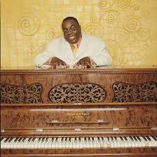 EbenezerDetroit's tweet photo. Pianist Cyrus Chestnut grew up performing gospel and hearing jazz in Baltimore before obtain a master's degree from Berklee. He has consistently recorded and performed sacred jazz throughout his successful career.
#JazzAppreciationMonth
#SacredJazz #SmoothJazzGospel https://t.co/XdITStyTf0