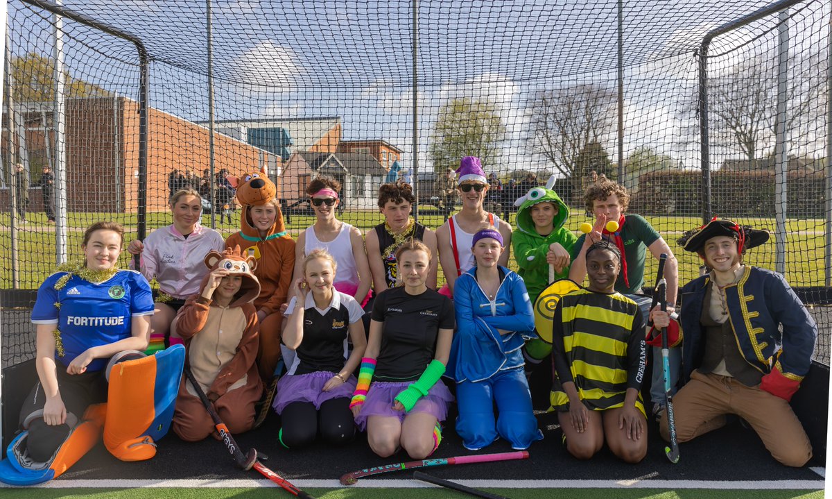 GreshamsSport's tweet photo. As always the annual staff v prefects charity hockey match was a very enjoyable evening! All funds going to the Holt Youth project! 🏑🙌

@inspiresport @NxtGenHockey @holtyouth https://t.co/ENOIoav7Xp