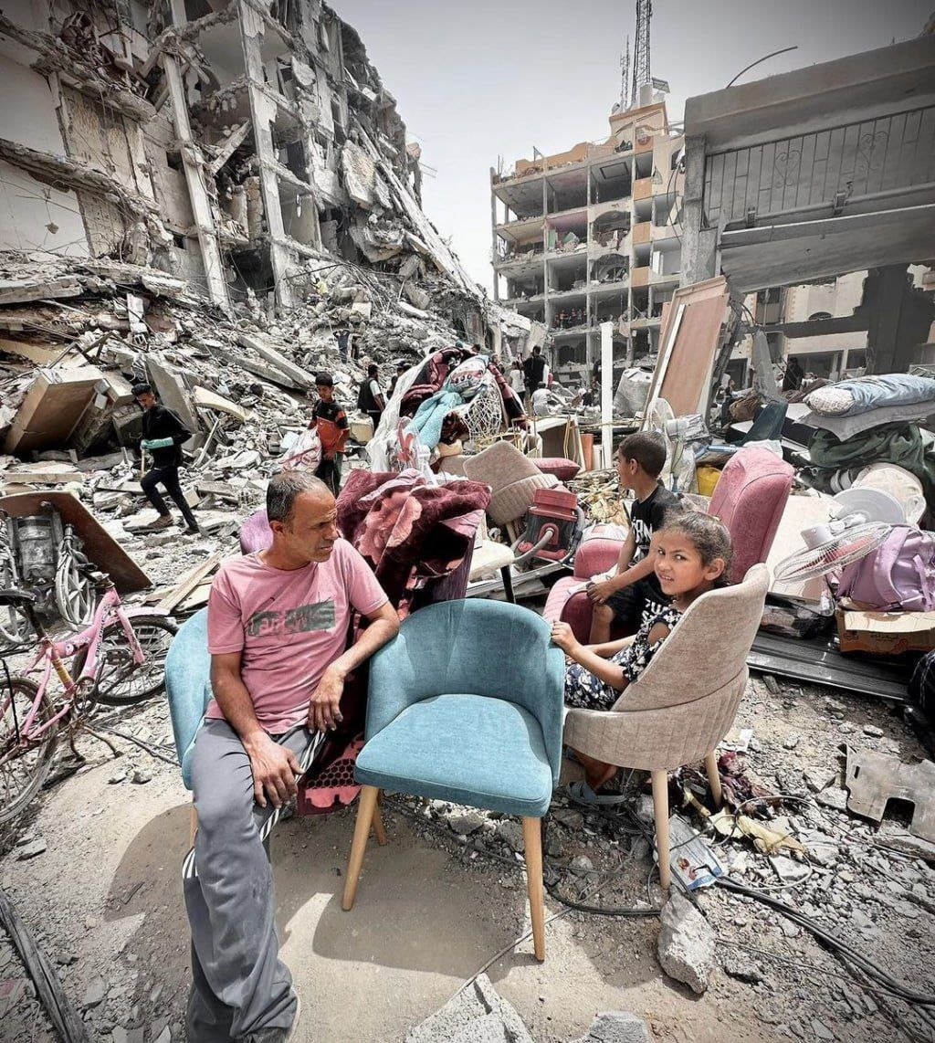 onurumkaplan's tweet photo. G@zzeliler ölümü satın almış yiğitler. Ölümü öldürmüşler. İçselleştirmişler. Ölümden korkmuyorlar. Tek korkuları Allah’ın rızasına muvaffak olamamak. Ölmüş çocuklarını yukarı kaldırıp “Rabbim benden kabul buyur” diyen yürekleri YENEMEYECEKSİNİZ! https://t.co/khNfaSH1AG