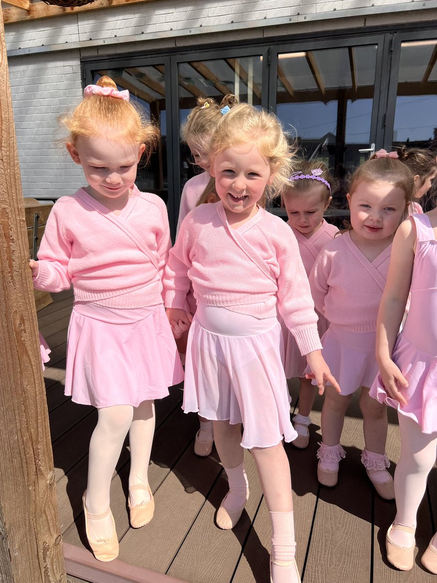 sunny Saturday morning and taking advantage of the sunshine 🌞 in our Barry class . Discover our unique community hall which has such a lot to offer . Victoria Park Community Hall Barry . 
#antheamkingschoolofdancing  #awardwinningdanceschool #ballet #tap #danceclasses #Creative