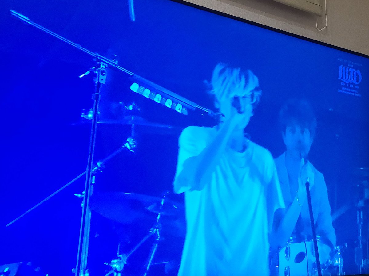0806gen_syumi's tweet photo. ドロス来た!
#スペシャ
#LUTD
#Alexandros https://t.co/dPfhFYytzn