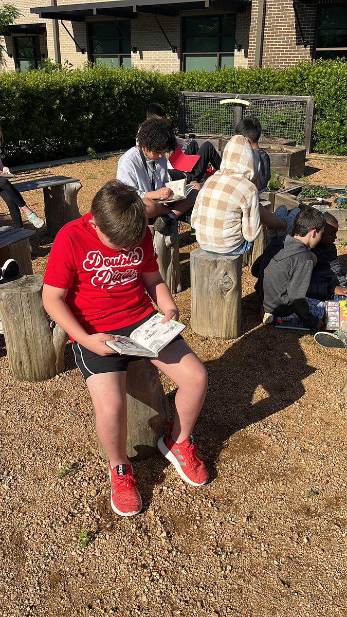 Lelia Lyman tweet media