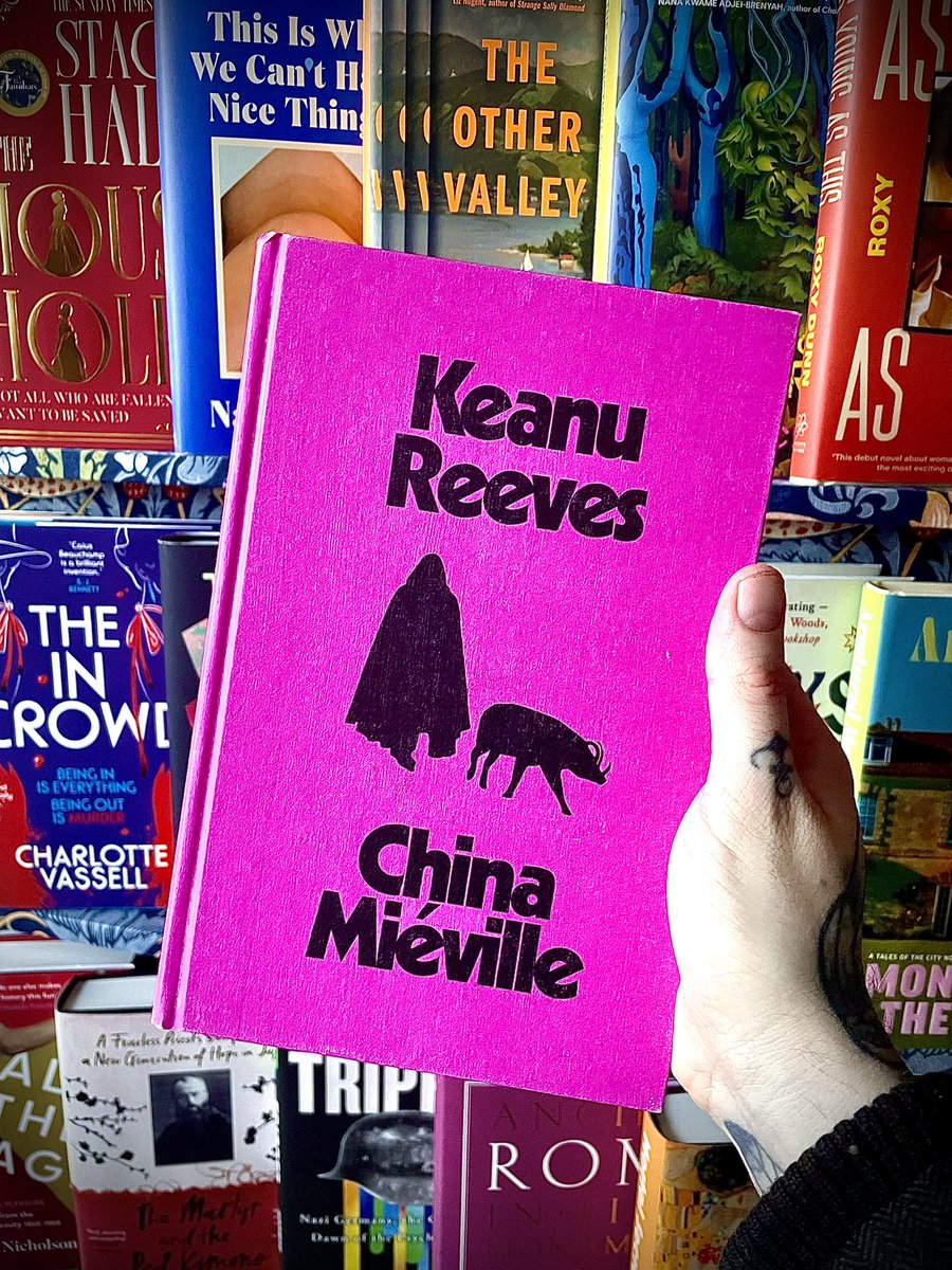 🩷 WTF?! 🖤 🖤 How am I deemed worthy enough to have this hardbound, endpaper-clad proof of #TheBookofElsewhere by THE Keanu Reeves and the legendary China Miéville?! 🩷 A huge thank you to Rih at @PenguinHuddleUK you ROCK! Publishing July by @DelReyUK #Bookmail #Gifted