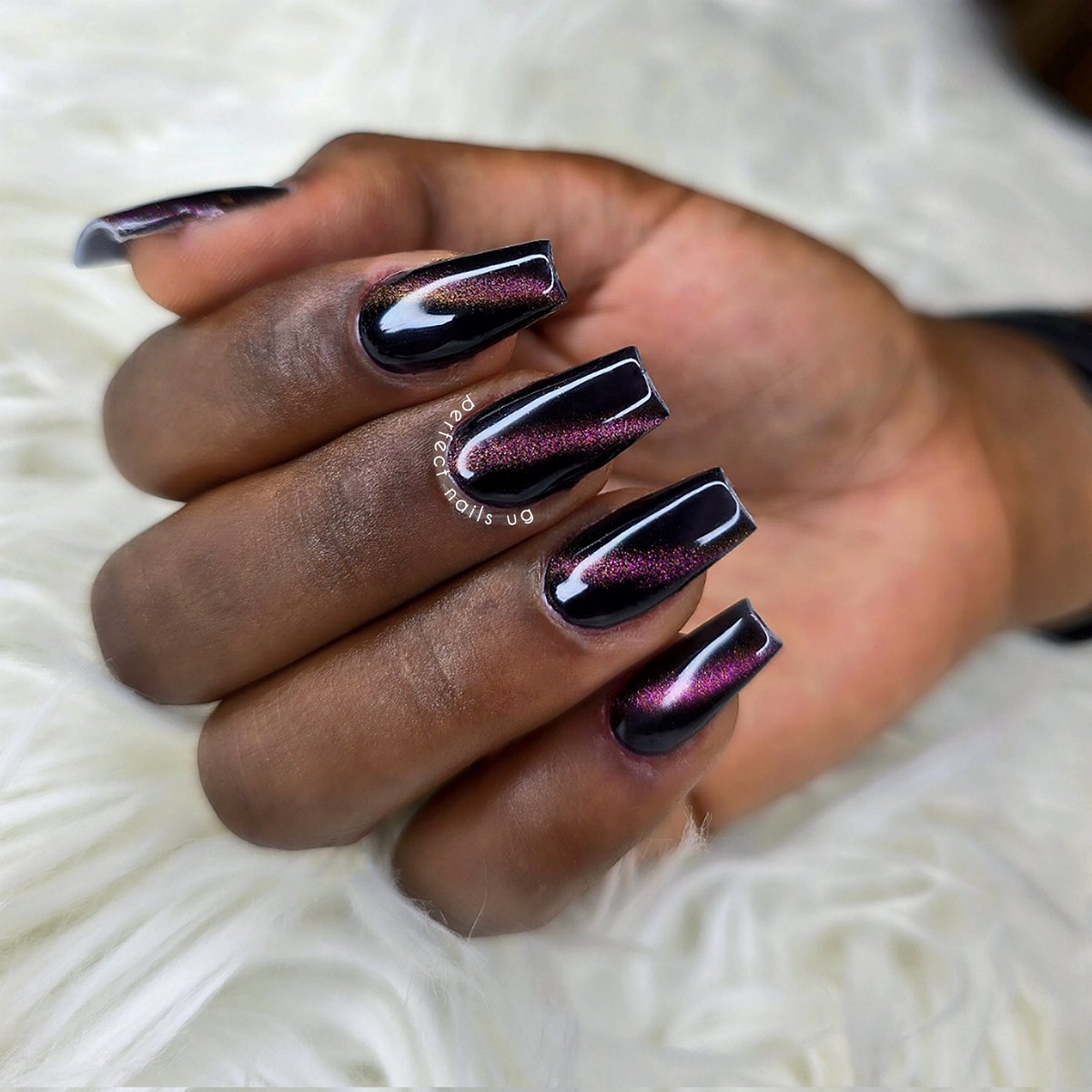 PerfectNailsUg's tweet photo. When did you last try cat eye gel? 
No. 083. #Kampala #nailart #perfectnailsug https://t.co/KbpxbCUoyK
