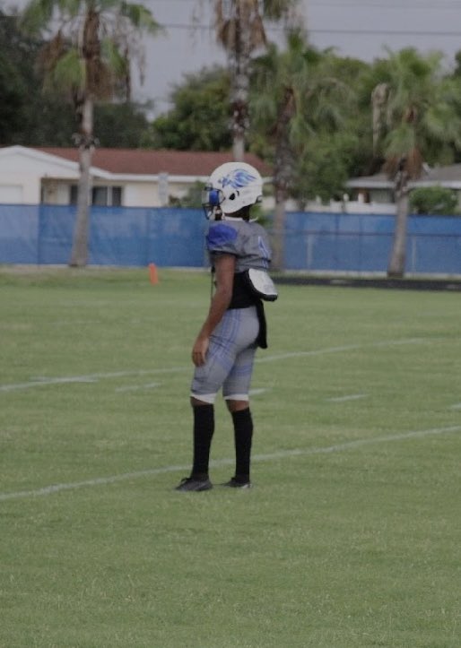 Rashawnsummers1's tweet photo. 🤲🏾❤️💙 @TTsauceGod @PParkFB @coachGales @PinellasHSMedia https://t.co/qDeMbJhBch