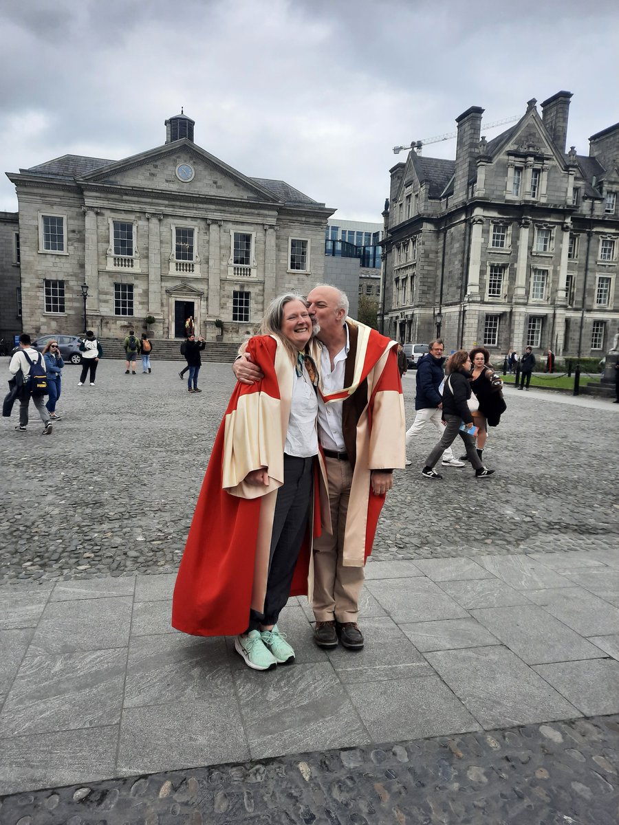 DevittMarie's tweet photo. Celebrating yet another @tcddublin Fellow in the family today 👏 👏 👏
Congratulations Gareth Bennett!!
Three Fellows already and maybe more in the future with the next generation.....
Feeling very, very proud!
#TrinityMonday https://t.co/7voVg4MUU6