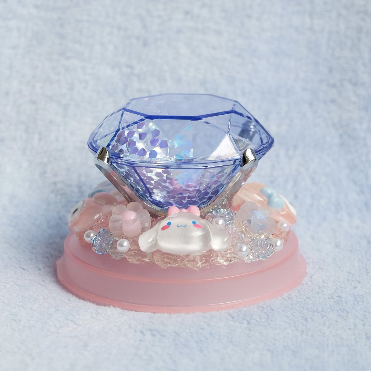 lullabydisco's tweet photo. Giving out caratbong deco / decoden toploaders! 💎 

세븐틴 상암콘 나눔
일시: 4월 27일 
인증: 티켓 / 캐럿봉
— 
Seventeen Follow Again to Seoul Giveaway 🩵🩷
Date: 27/04
How to get: Show ticket or caratbong! 

세븐틴 팔로우 서울 콘서트 
#SVT_TOUR_FOLLOW_AGAIN https://t.co/FMNr7JpdB1