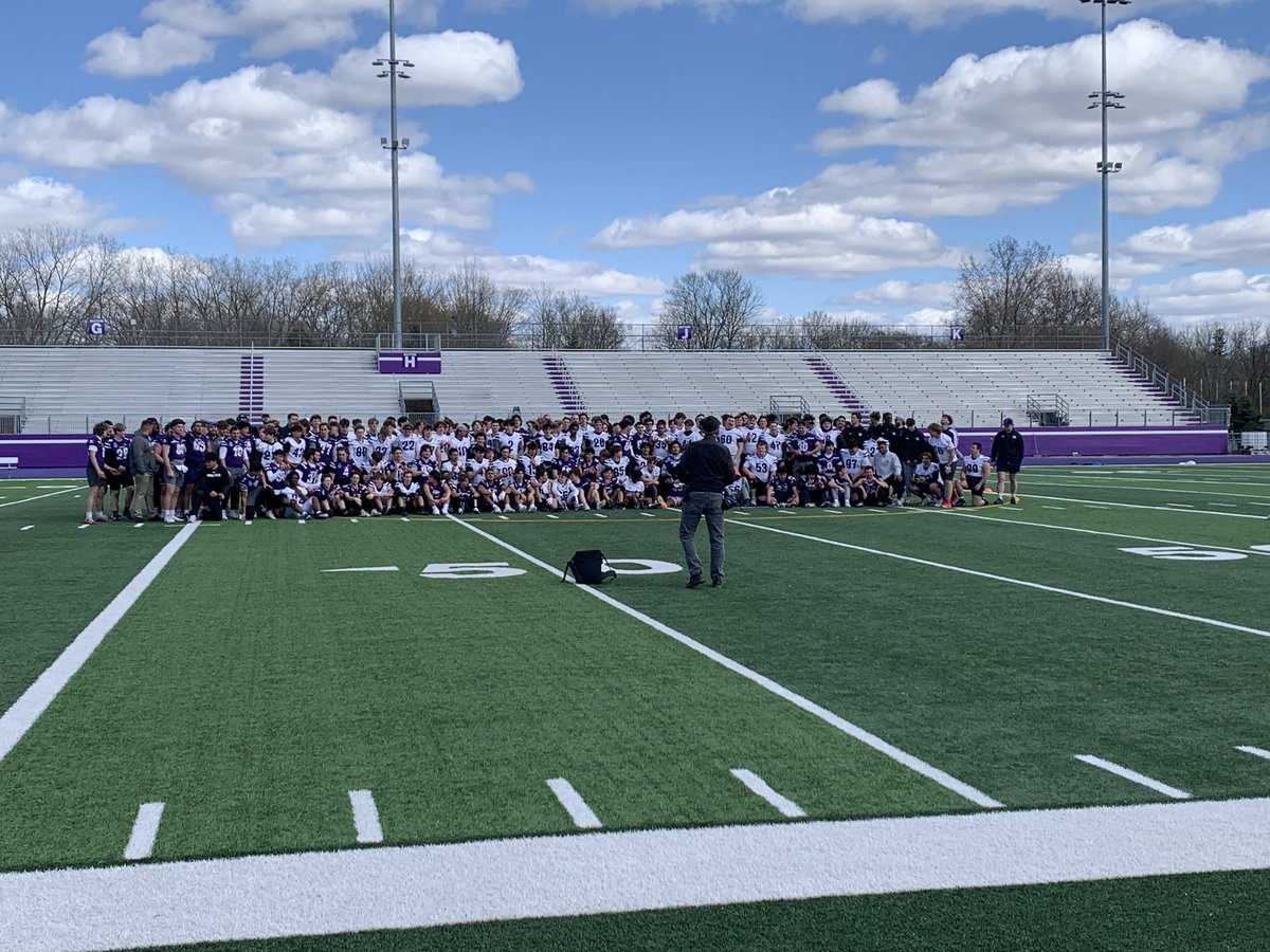 Had an amazing time at the Western University Junior Prospect Day, thank you so much for having me <a href="/CoachGrandy/">Adam Grandy</a> <a href="/Coach_Gates/">Gaetan Richard</a> <a href="/westernuFB/">Western Mustangs Football</a> Go Mustangs! 🟣
