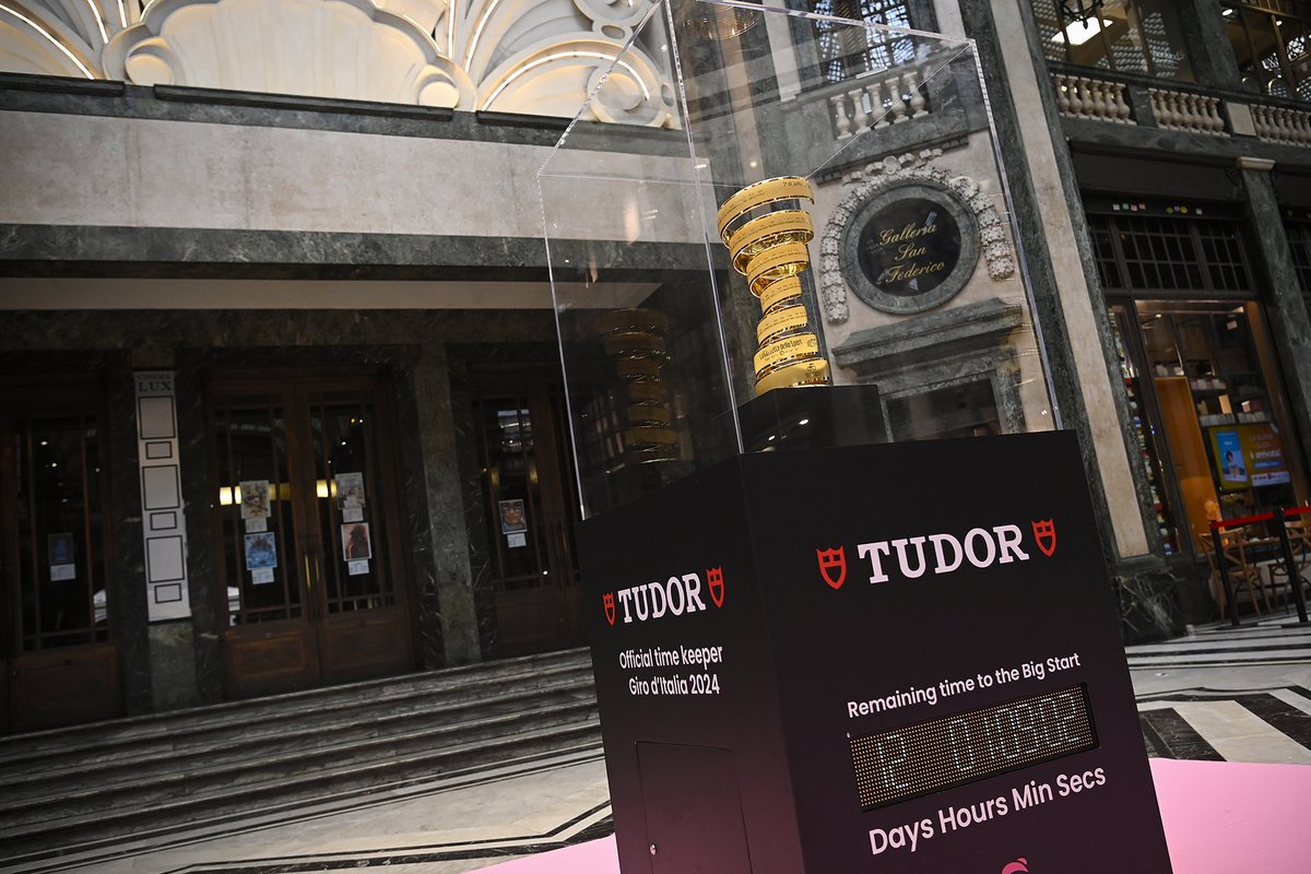 giroditalia's tweet photo. โฑ The countdown to the Grande Partenza starts today in Torino. ๐ The Trofeo Senza Fine and a special countdown by #TudorWatch will be exposed together at the Galleria San Federico
@regionepiemonte #PiemonteSport #viviiltuosport https://t.co/wpA5mXWGdf