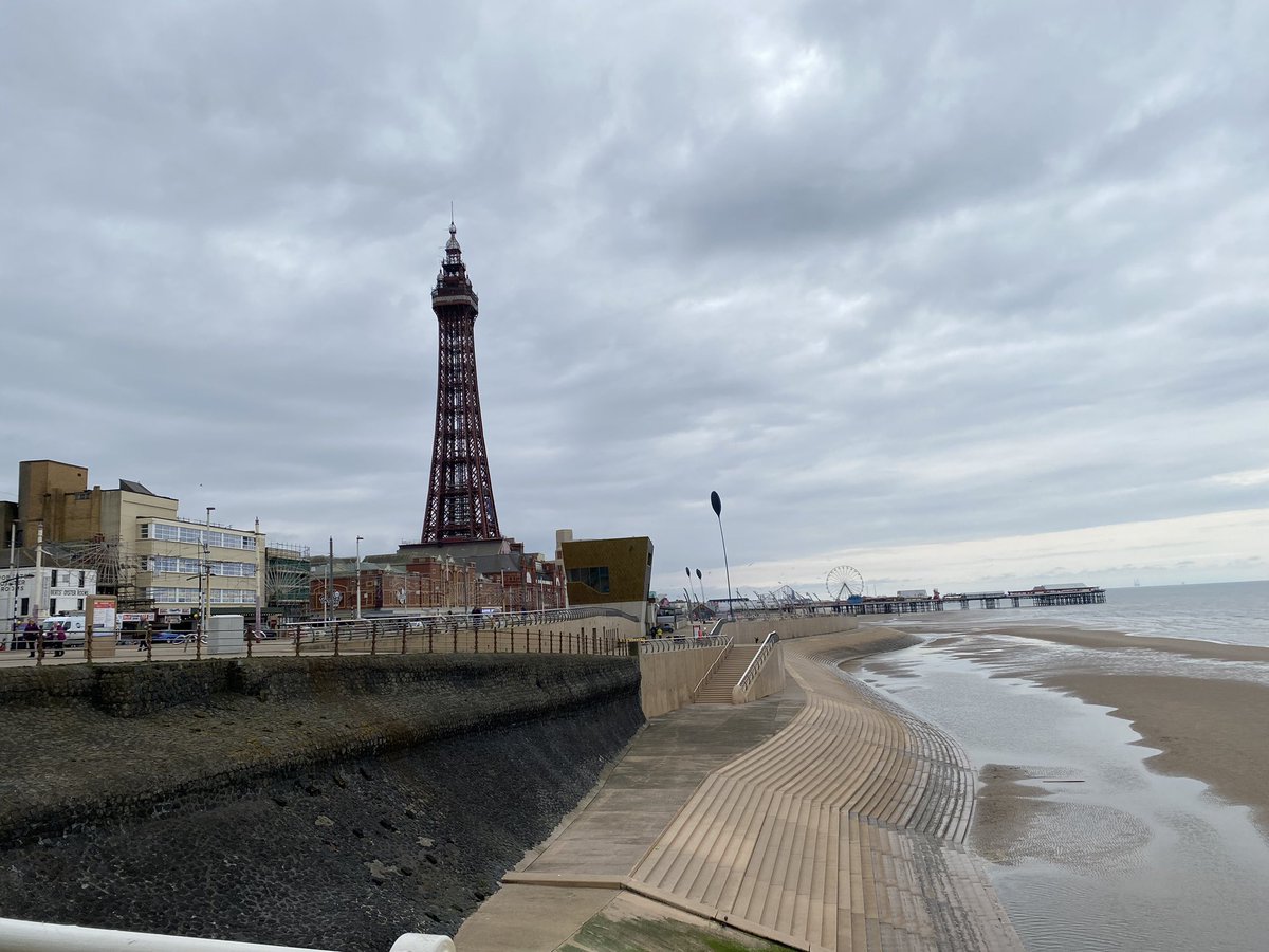 Lovely afternoon at the Tower Ballroom at Blackpool for afternoon tea 🫖 🧁🥮 & a stroll along the seafront