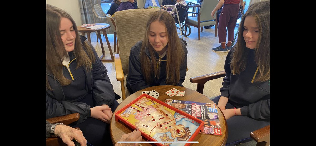 Third Year, Rang Maebh, visited Lexington House today. Our @Colaistebride students place so much value on spending time with members of the community. They were delighted to chat, play some board games and make connections #creatingcommunity