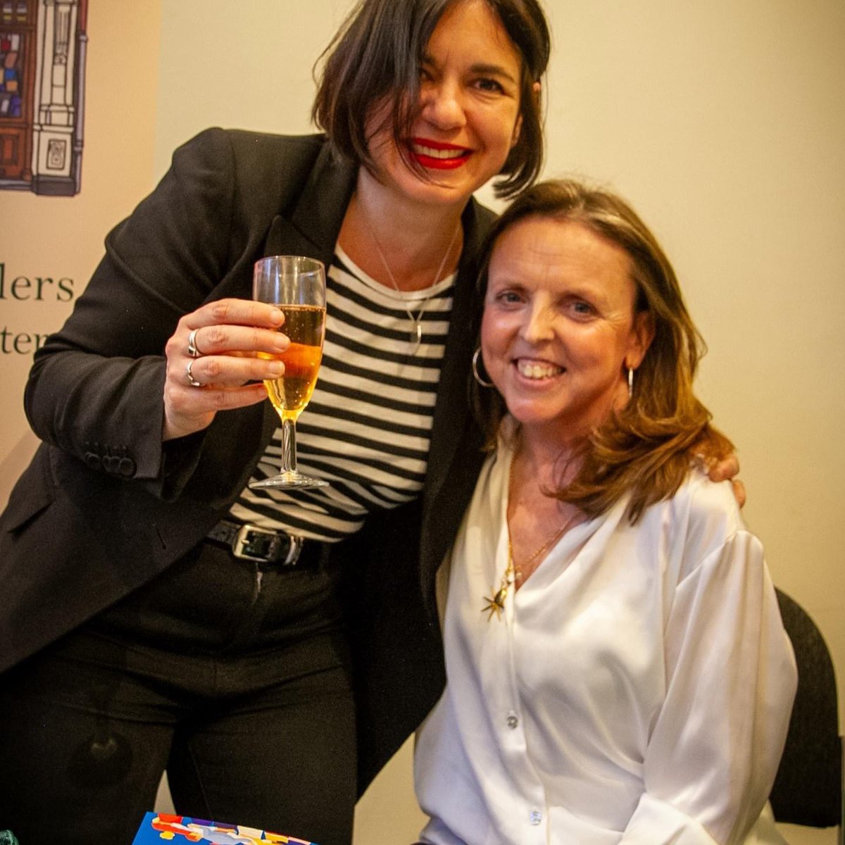 So lovely to celebrate the publication of THE SATURDAY PLACE by <a href="/AlicePeterson1/">Alice Peterson</a> <a href="/bedsqpublishers/">Bedford Square Publishers</a> and the launch of Winchester Book Festival last week. Such a heartwarming and inspiring novel - seen here in cake form. Thanks also to <a href="/Bookwells/">P & G Wells</a> for selling the paper version.