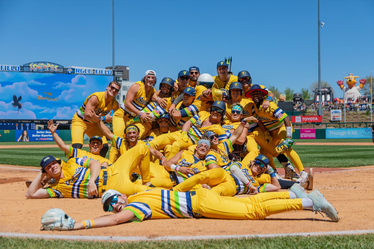 TheSavBananas tweet picture