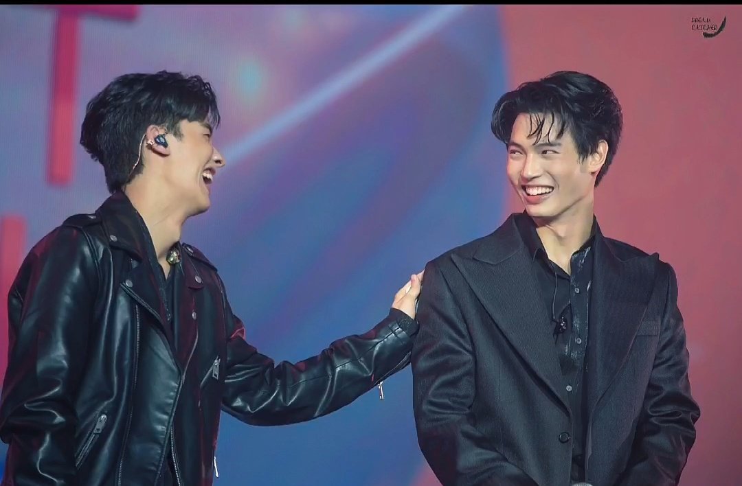 cyanne_xx's tweet photo. Mga ship ni Metawin @winmetawin part 2.
#GulfWin #DewWin #NaniWin #TayWin #pcttro https://t.co/wcextwvJBd