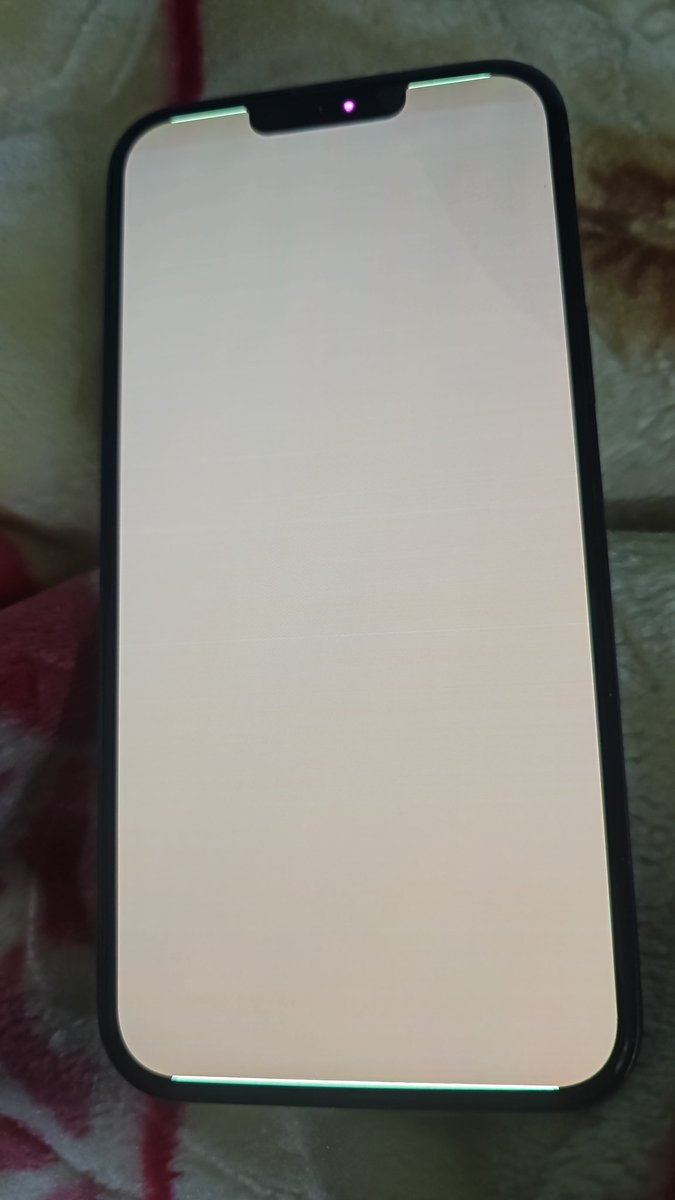 cyberaon's tweet photo. I have got the yellow screen of death on my 13 pro max due to upgrading of my iOS version, I am out of warranty and now your service centres are charging huge saying screen replacement. Used mobile without scratches neatly &amp; this happens. Wow. Please advise. @AppleSupport @Apple https://t.co/kcSdxonckT