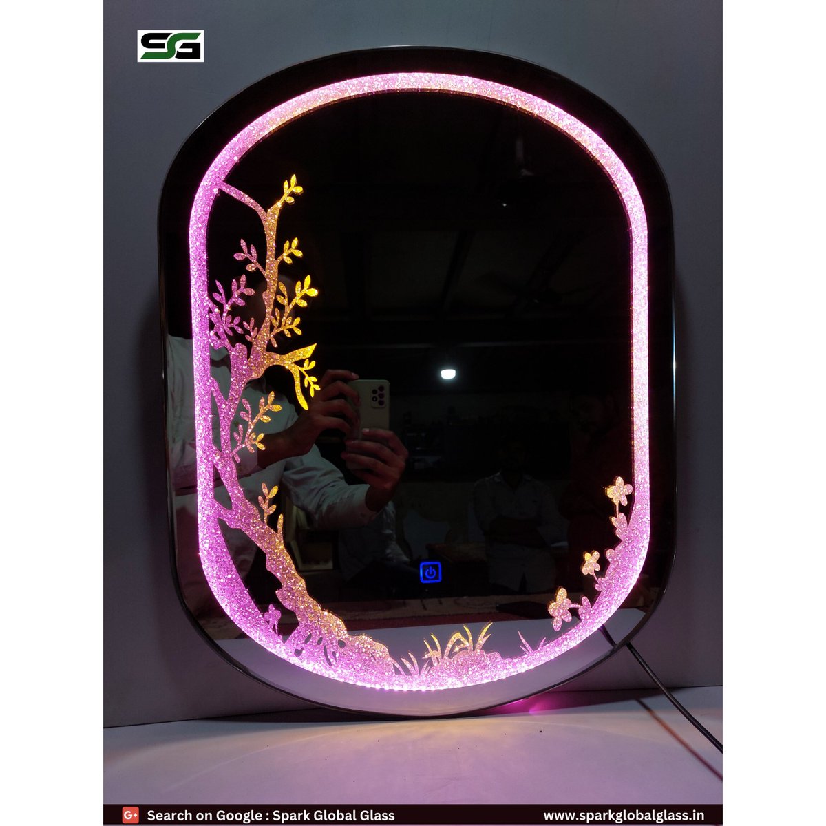 24x18 Inch Capsule💊 Shape Small (Choora) Diamond LED Touch Sensor Mirror With Dimmer (Dimmable) Option. 

Contact📞 9028421566

#SparkGlobalGlass #LedMirror #BathroomMirror