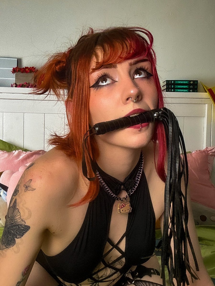 Junebugz420's tweet photo. Close to posting a full nude🫣
Just waiting to get to 700 followers https://t.co/LxYTdl2mxu