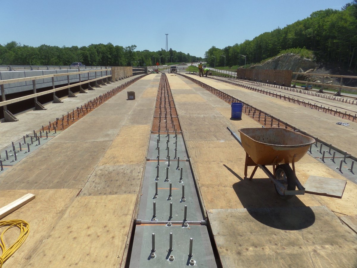 This week’s construction and maintenance activities on the Pike can be found here: maineturnpike.com/Traveler-Servi…