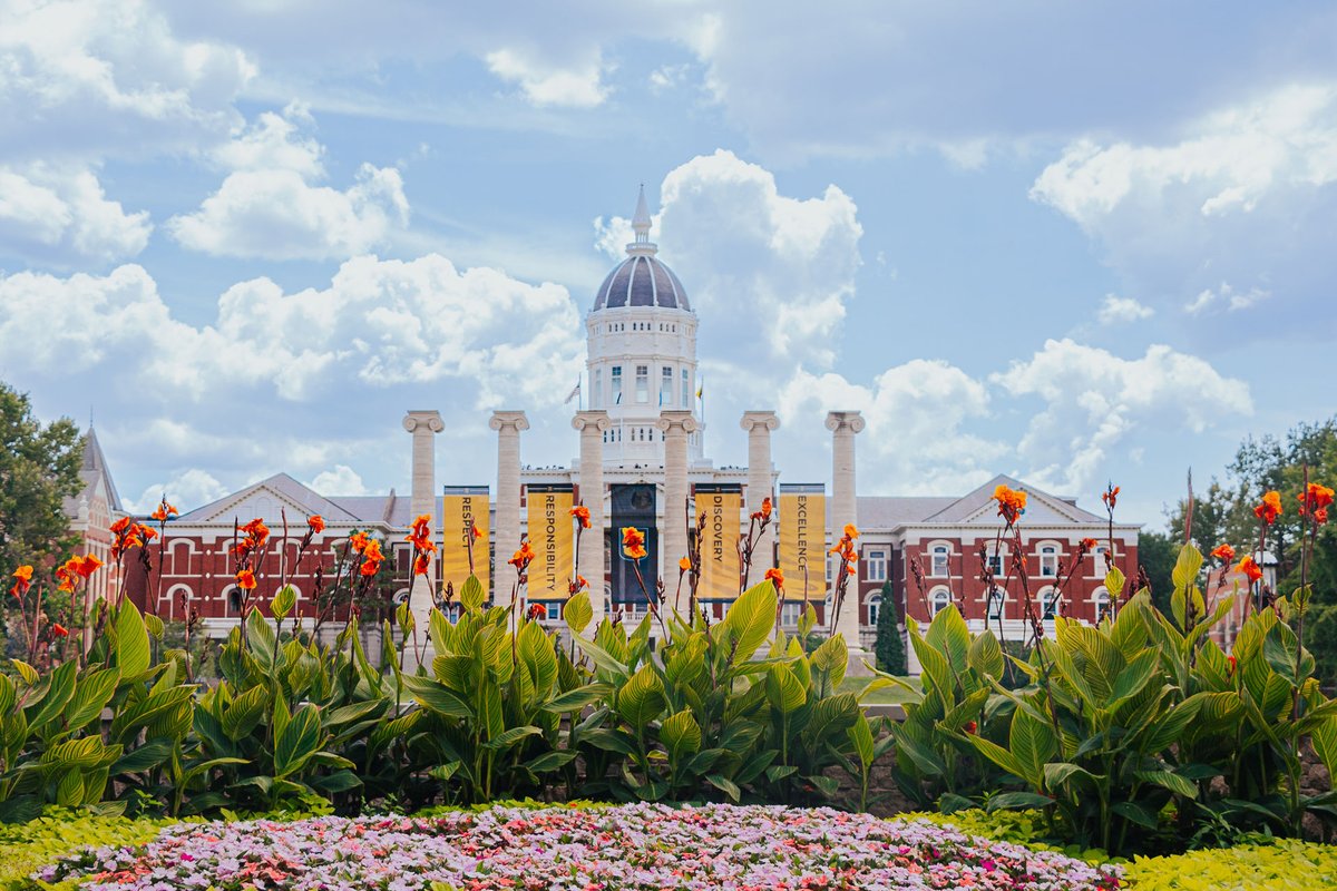 Did you know Mizzou is a botanical garden? It's true! So this #EarthDay tell us what was your favorite green spot on campus?