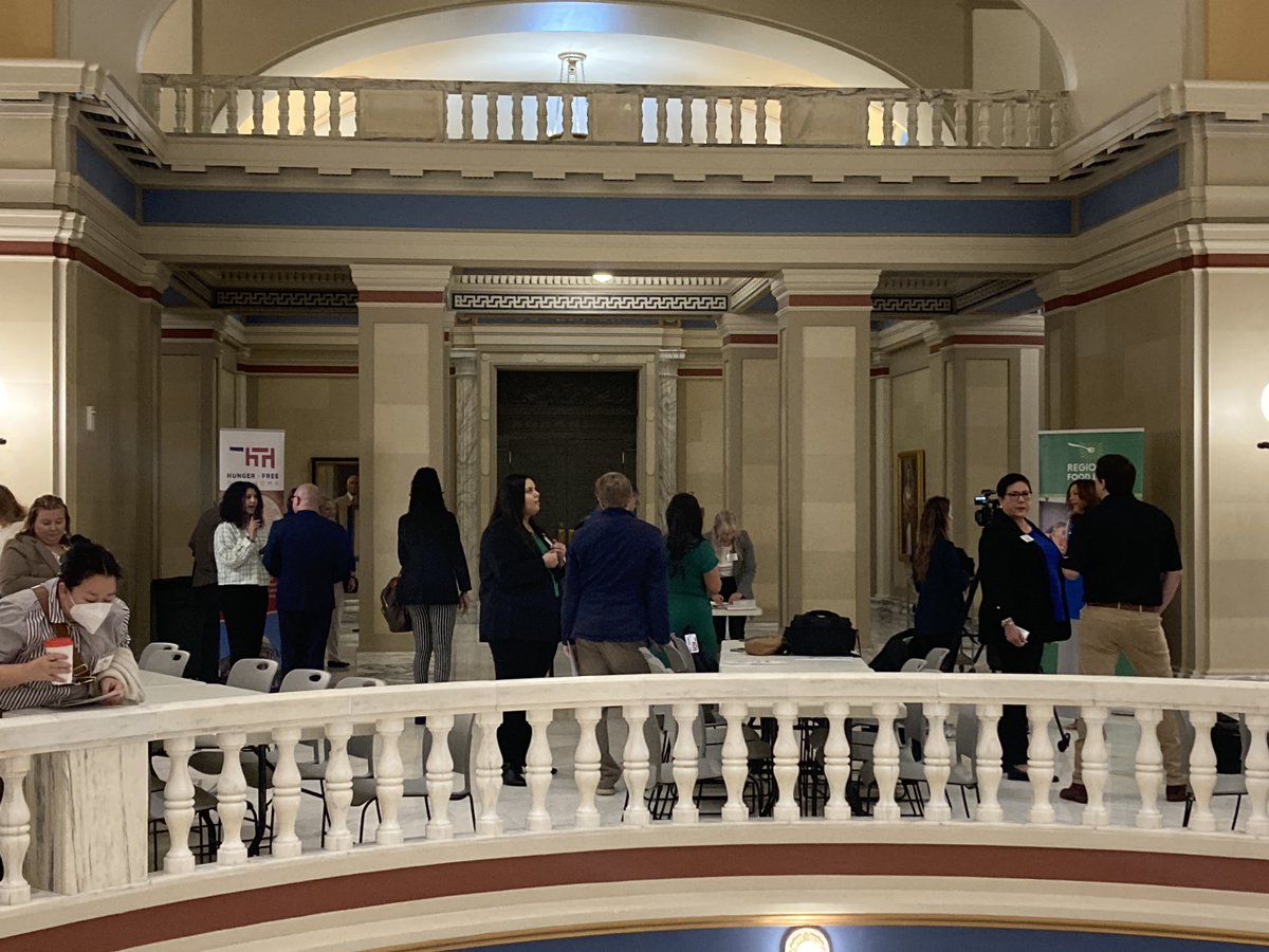 HungerFreeOK's tweet photo. Rfbo Okfoodbank Weβre ready for you! Anti-hunger Day at the Capitol will be underway shortly! Join @okfoodbank, @rfbo, and Hunger Free Oklahoma to #EndHungerInOK! https://t.co/f8RriLWynB
