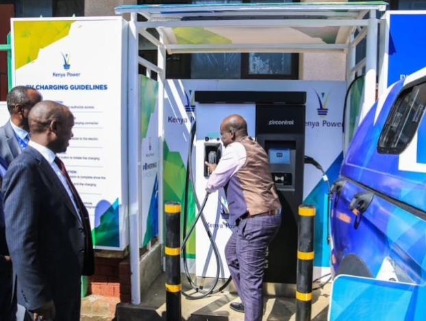 Kenya Power invests in new EV infrastructure, while the National Building Code 2024 mandates special parking slots for EVs Read more: eu1.hubs.ly/H08Kygc0 #Kenya #EV #Sustainability